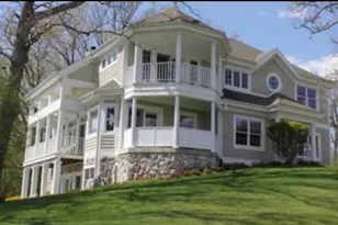 1330 Prestwick Dr, Geneva, WI 53147 - Photo 1