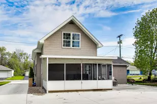 335 Howard St, Walworth, WI 53184 - Photo 17