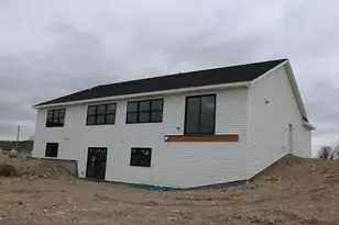 947 Drumlin Dr, Kewaskum, WI 53040 - Photo 27