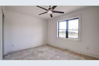 947  Drumlin Dr, Kewaskum, WI 53040 - Photo 13