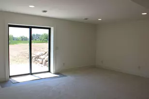 947 Drumlin Dr, Kewaskum, WI 53040 - Photo 15
