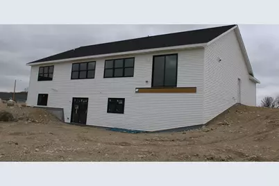 947  Drumlin Dr, Kewaskum, WI 53040 - Photo 25
