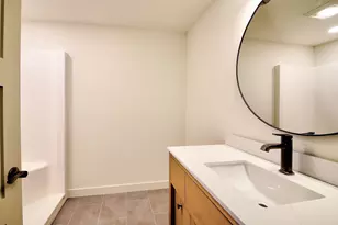 947 Drumlin Dr, Kewaskum, WI 53040 - Photo 17