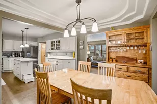 321 Lakeview Rd, South Milwaukee, WI 53172 - Photo 9