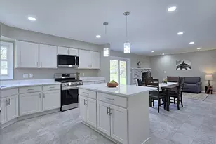 8263 N 46th St, Brown Deer, WI 53223 - Photo 7