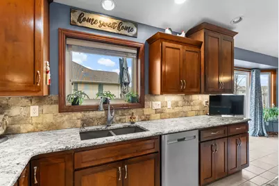 1842  Turquoise Trl, Bellevue, WI 54311 - Photo 5