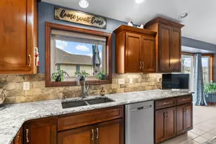 1842 Turquoise Trail, Bellevue, WI 54311 - Photo 5