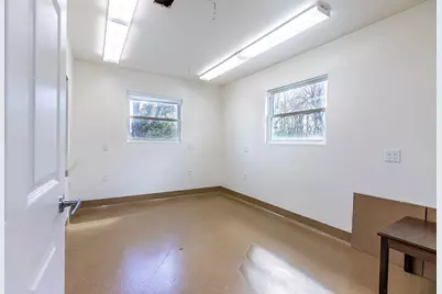 10203  Northwestern Ave, Racine, WI 53126 - Photo 9