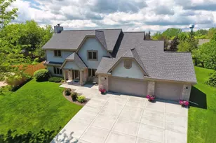 8187 S Four Oaks Ct, Franklin, WI 53132 - Photo 1