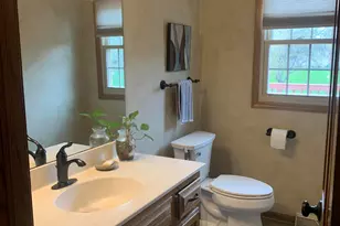 8187 S Four Oaks Ct, Franklin, WI 53132 - Photo 19