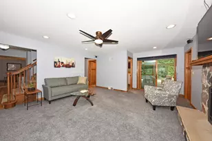 2520 W Margaretta Ct, Glendale, WI 53209 - Photo 17