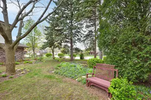 2520 W Margaretta Ct, Glendale, WI 53209 - Photo 5