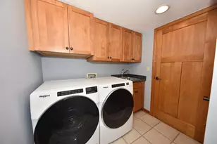 2520 W Margaretta Ct, Glendale, WI 53209 - Photo 21