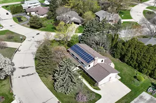 2520 W Margaretta Ct, Glendale, WI 53209 - Photo 37