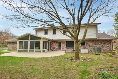 2520 W Margaretta Ct, Glendale, WI 53209 - Photo 3