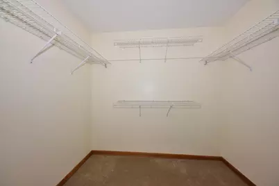 2520 W Margaretta Ct, Glendale, WI 53209 - Photo 25