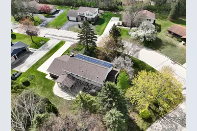 2520 W Margaretta Ct, Glendale, WI 53209 - Photo 39