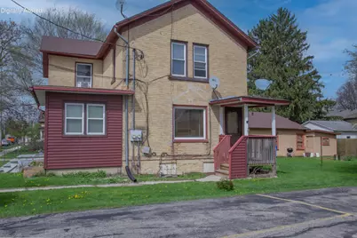 109 N 9th St, Watertown, WI 53094 - Photo 1