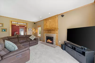 439  Brockway Dr, Mukwonago, WI 53149 - Photo 13