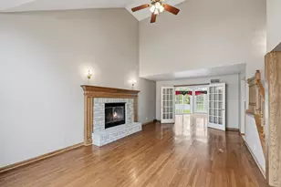 6815 S Dory Dr, Franklin, WI 53132 - Photo 5
