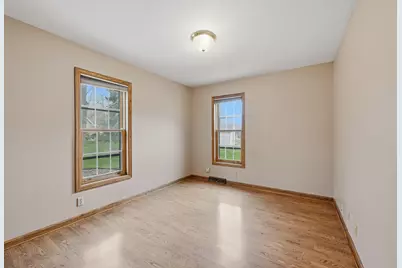 6815 S Dory Dr, Franklin, WI 53132 - Photo 27
