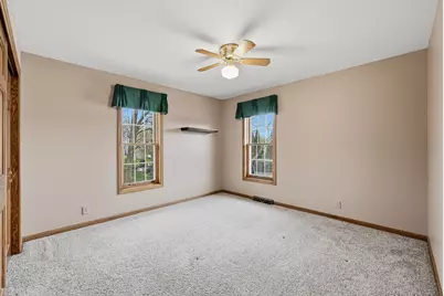 6815 S Dory Dr, Franklin, WI 53132 - Photo 23