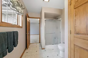 6815 S Dory Dr, Franklin, WI 53132 - Photo 21