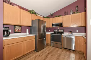 2112 Woodburn Rd, Waukesha, WI 53188 - Photo 5