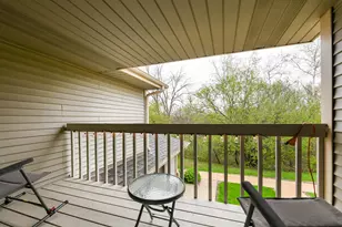 2112 Woodburn Rd, Waukesha, WI 53188 - Photo 21