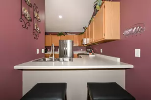 2112 Woodburn Rd, Waukesha, WI 53188 - Photo 9