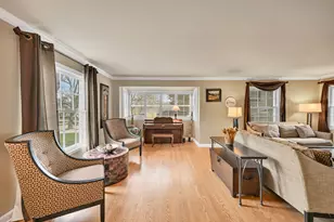 6209 N Berkeley Blvd, Whitefish Bay, WI 53217 - Photo 5