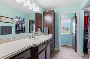 718 Meadow Ridge Ln, Plymouth, WI 53073 - Photo 7
