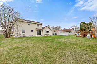 6022 S 31st St, Greenfield, WI 53221 - Photo 3