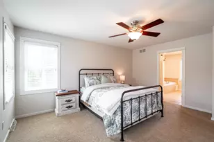 612 Hunters Crossing, Slinger, WI 53086 - Photo 25