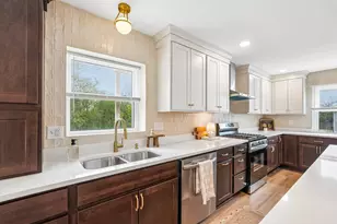 4898 W Abbott Ave, Greenfield, WI 53220 - Photo 13