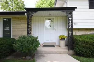 17010 W Salentine Dr, New Berlin, WI 53151 - Photo 3