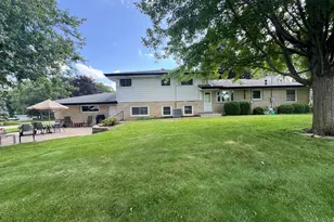 17010 W Salentine Dr, New Berlin, WI 53151 - Photo 5