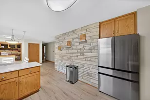 841 S 7th Ave, West Bend, WI 53095 - Photo 21