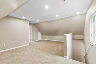 1637 Maple St, South Milwaukee, WI 53172 - Photo 7