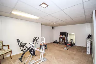 4087 W College Ave, Franklin, WI 53221 - Photo 11