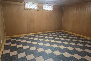 5741 S 40th St, Greenfield, WI 53221 - Photo 33