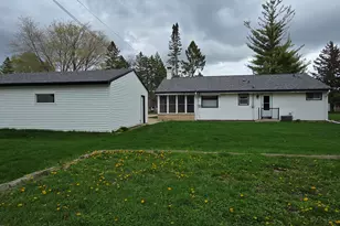5741 S 40th St, Greenfield, WI 53221 - Photo 15