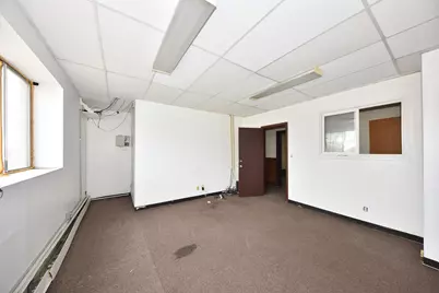 6915 W Capital Dr, Milwaukee, WI 53216 - Photo 21