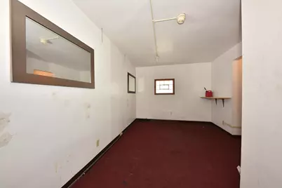6915 W Capital Dr, Milwaukee, WI 53216 - Photo 9