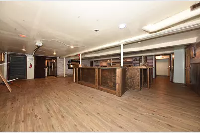 6915 W Capital Dr, Milwaukee, WI 53216 - Photo 25