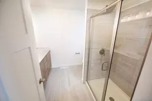 N116W7245 Oakmont Dr, Cedarburg, WI 53012 - Photo 15