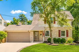 6166 N Santa Monica Blvd, Whitefish Bay, WI 53217 - Photo 15