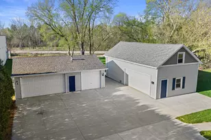 N116W16416 Main St, Germantown, WI 53022 - Photo 3