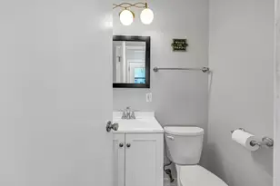 7654 N Seneca Rd, Fox Point, WI 53217 - Photo 21