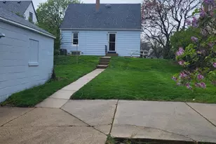 7043 W Beloit Rd, West Allis, WI 53219 - Photo 21